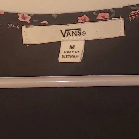 Vans Women's Black Floral Scoop Neck Tee - Picture 4 of 8